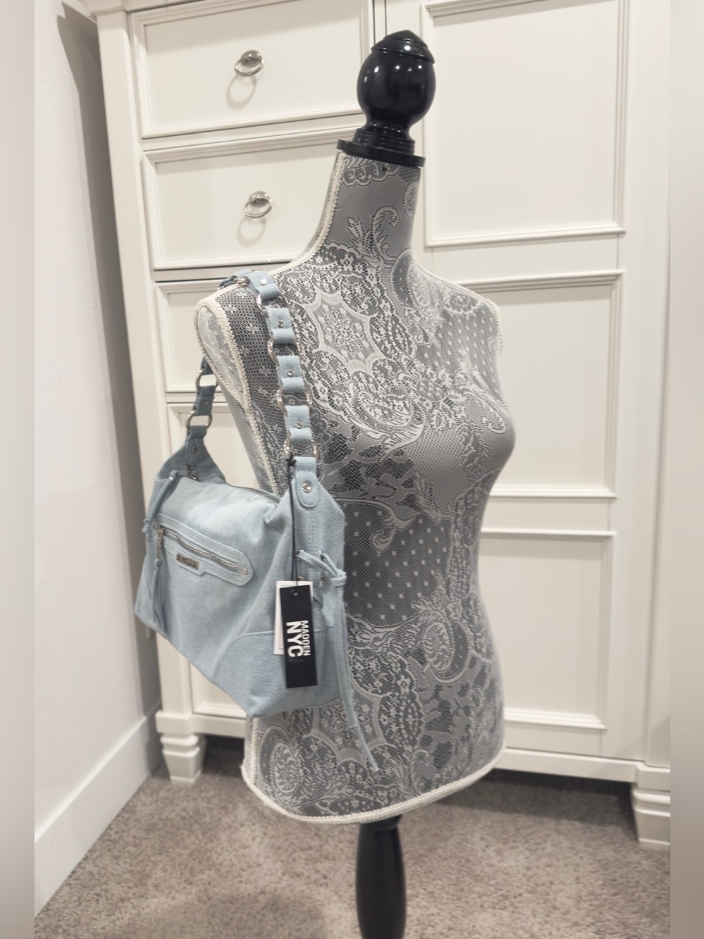 🩵 Madden NYC Denim Chambray Light Blue Grommet Shoulder Bag - New! - Picture 13 of 13